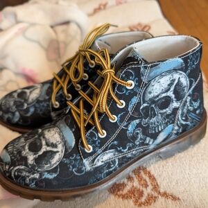 Skull Print Boots Brand New